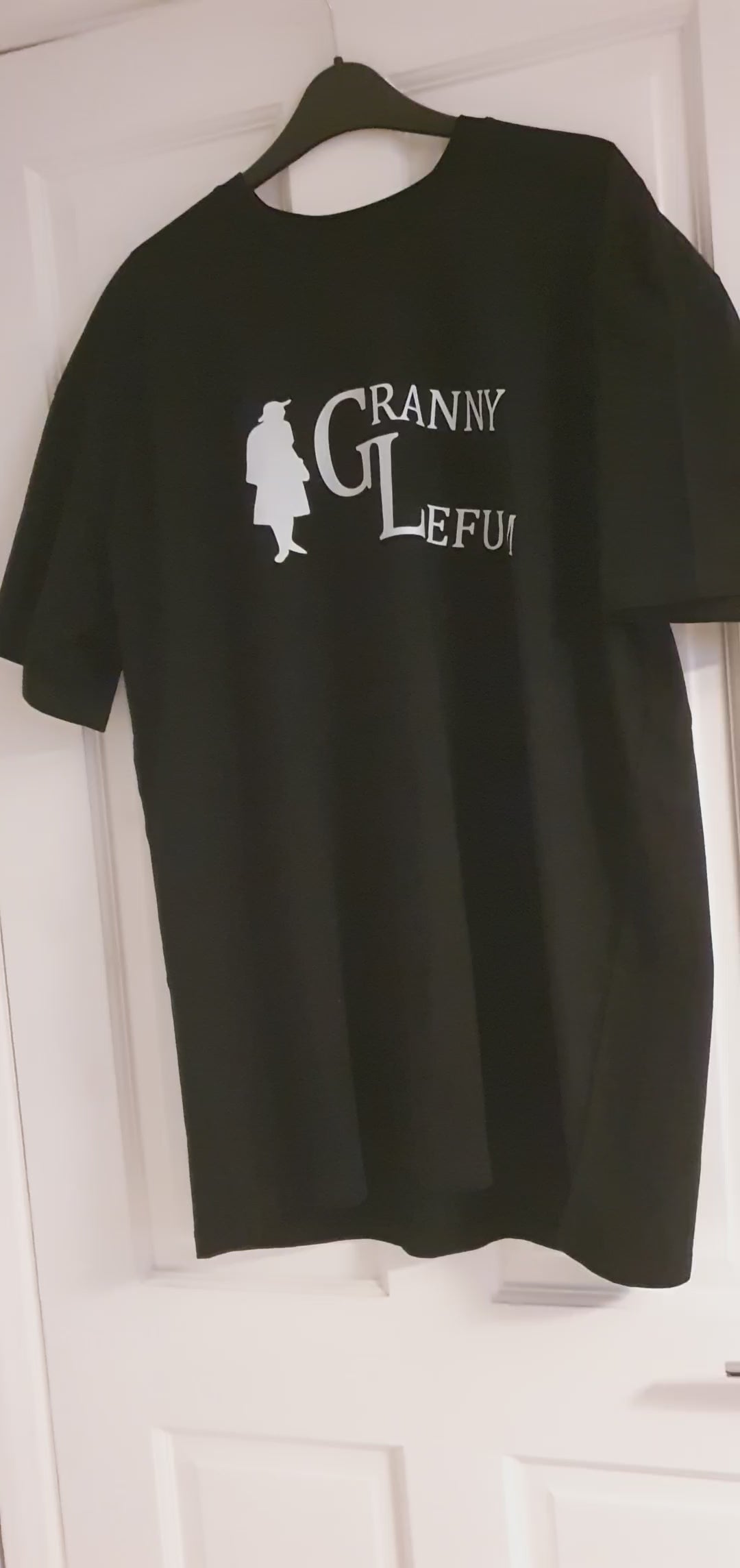 Grannylefum Unique T-Shirt – Black